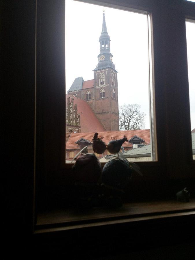 Im Kurfuerstlichen Zollamt Apartman Tangermünde Kültér fotó